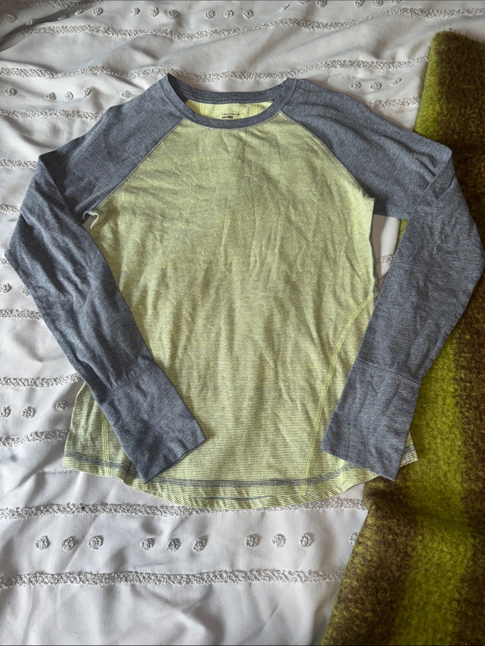 tek gear women’s Long Sleeve Tee - Lime & Gray
